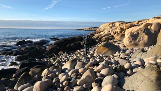 Granithällar och klappersten på Kockholmen, Rossö